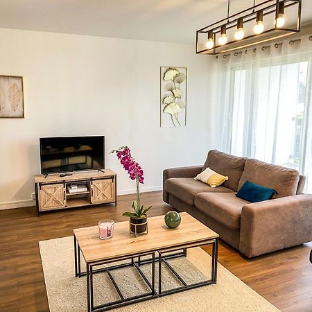 Апартаменты T3 Moderne Avec Balcon Terrasse Et Parking Gratuit Ньор Экстерьер фото